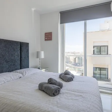Seaviews & Style In